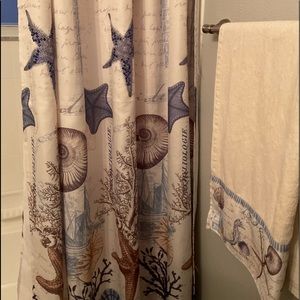 Avanti brand shower curtain bundle